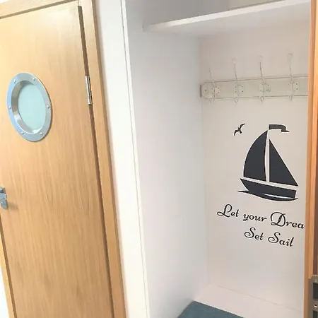 6 Pietro Seaside 公寓 *