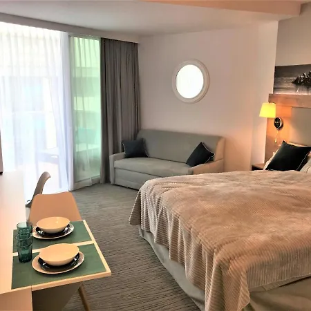 6 Pietro Seaside Колобжег