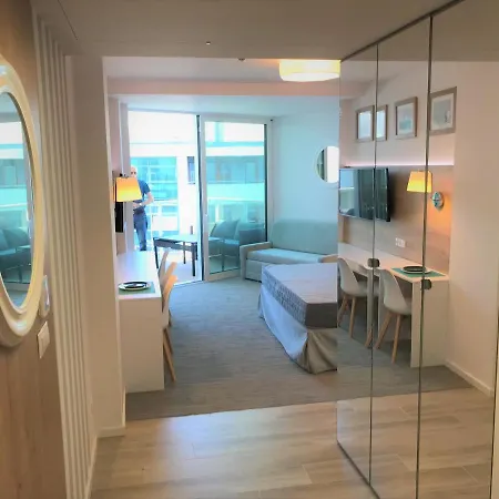 6 Pietro Seaside 科沃布热格