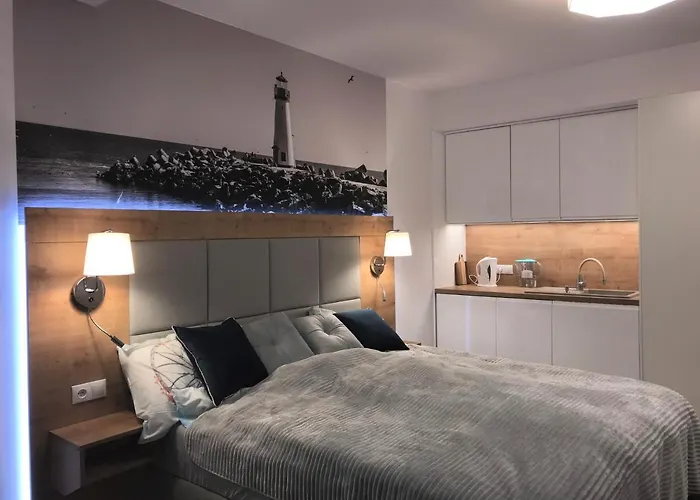 6 Pietro Seaside Apartment *