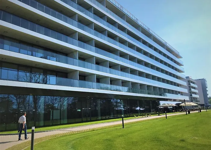 6 Pietro Seaside Apartment